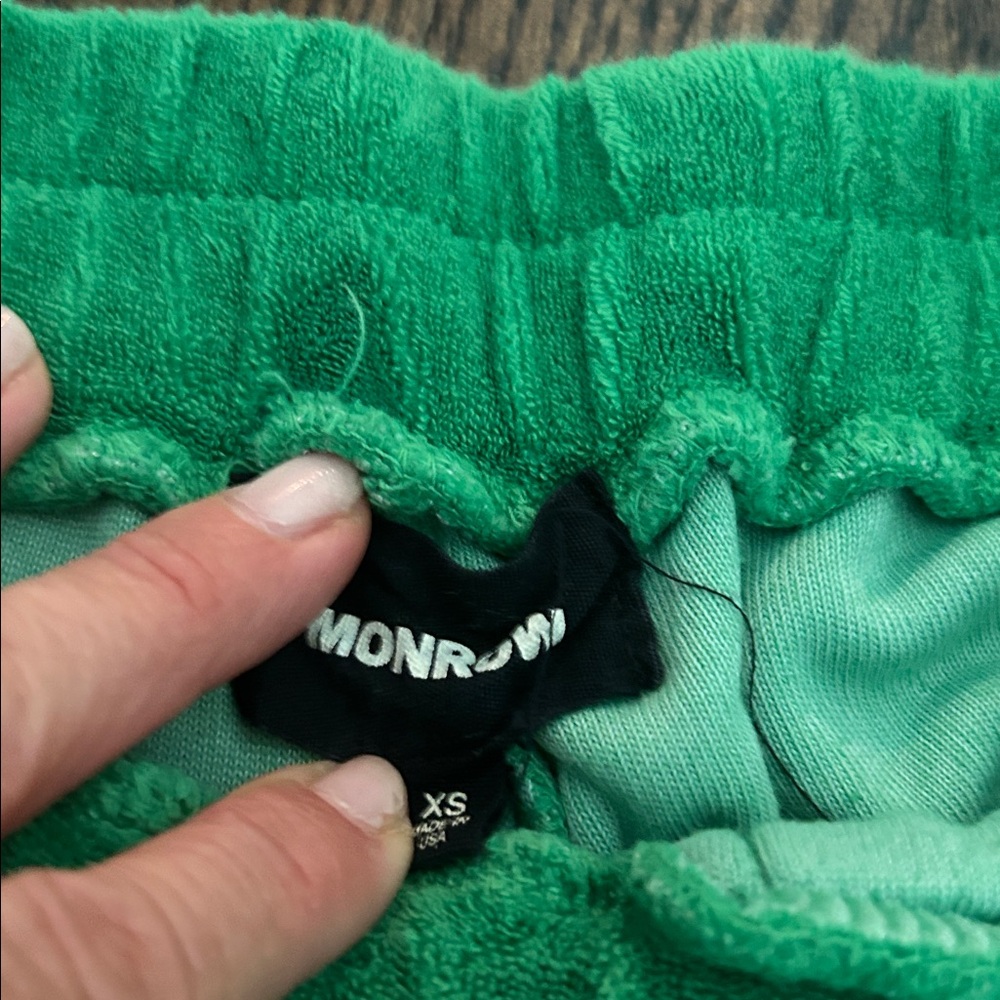 MONROW Terry Relaxed sweatpants in green color size XS - Picture 3 of 6